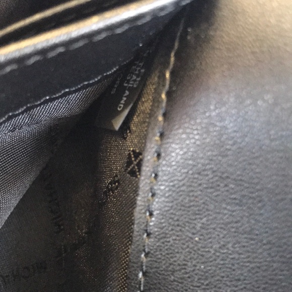 Michael Kors MK Fulton Large Jacquard Wallet - Picture 6 of 8